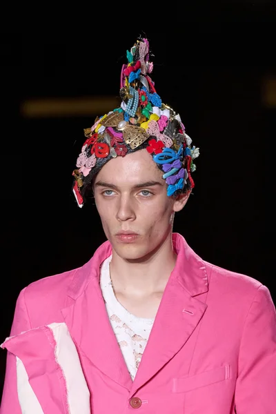 Look 75